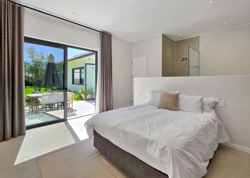 4 Bedroom Property for Sale in Zwaanswyk Western Cape